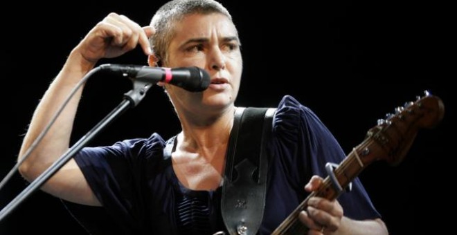 Sinead O'Connor, durante un concierto. REUTERS