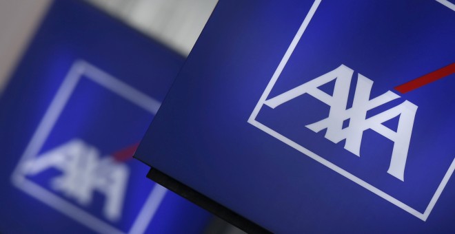 El logo de la asegura francesa Axa, en un edificio en Nanterre, cerca de Paris. REUTERS/Christian Hartmann