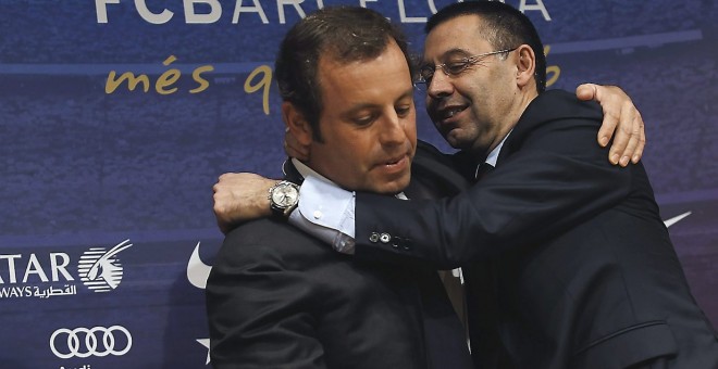 El presidente del Barça, Josep María Bartomeu y el expresidente Sandro Rosell. EFE