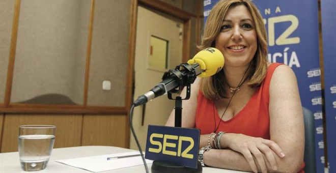 Susana Díaz durante la entrevista en la cadena Ser. / EFE