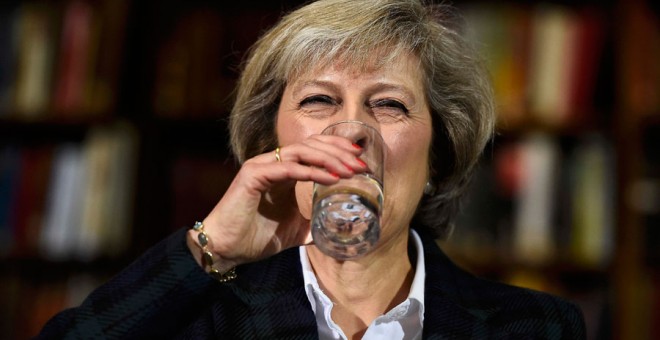Theresa May, durante un discurso hoy en Londres. REUTERS/Dylan Martínez