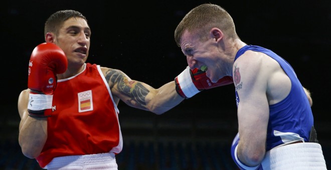 Samuel Carmona durante su combate contra el irlandés Patrick Barnes. /REUTERS