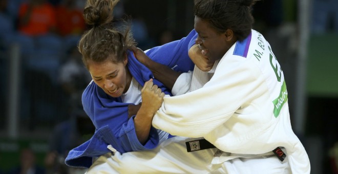 María Bernabéu pelea contra la israelí Linda Bolder. /REUTERS