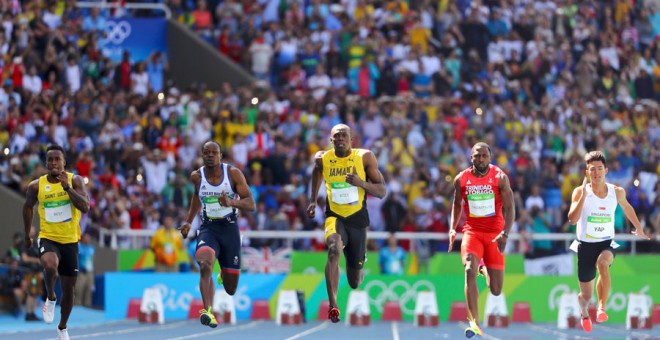 Usain Bolt, durante la eliminatoria de los 100 metros. REUTERS/Lucy Nicholson