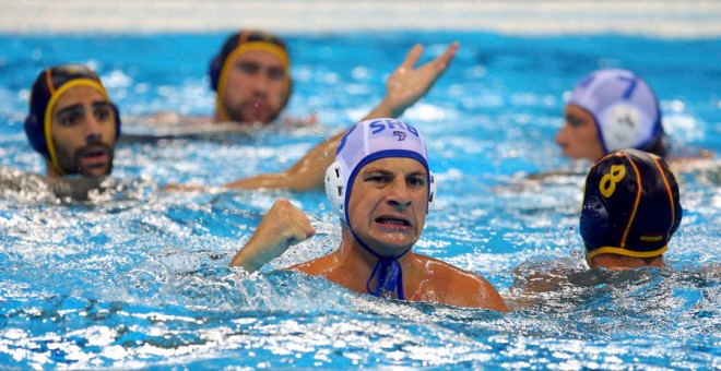 Un momento del partido entre España y Serbia. REUTERS/Laszlo Balogh