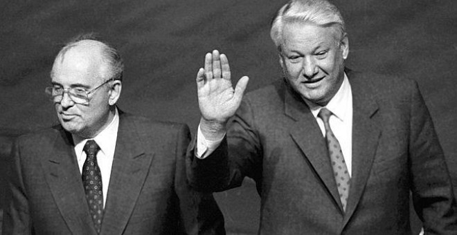 Mijaíl Gorbachov y Boris Yeltsin en 1991. REUTERS