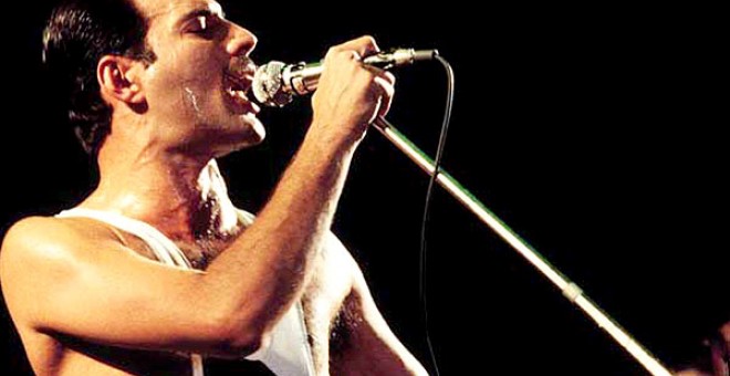 Freddie Mercury en uno de sus conciertos