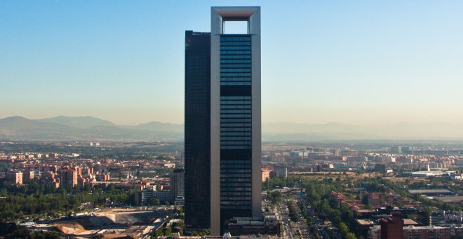 La Torre Foster, bautizada en junio de 2014 con el nombre de Torre Cepsa, es uno de los rascacielos situado en la zona financiera Cuatro Torres Business Area (CTBA)  de Madrid.