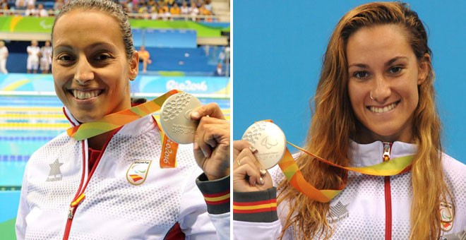 Teresa Perales y Sarai Gascón muestran sus medallas de plata. /EFE