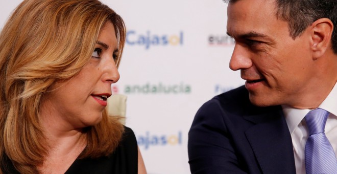 La presidenta andaluza, Susana Díaz, con el líder del PSOE, Pedro Sánchez, en un desayuno informativo el pasado mes de junio, antes de las elecciones del 26-J. REUTERS