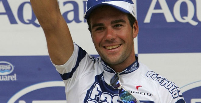 Aitor González, en un momento de su carrera ciclista.