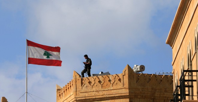 soldado libanés durante las elecciones en el Parlamento en Beirut, Líbano. / REUTERS