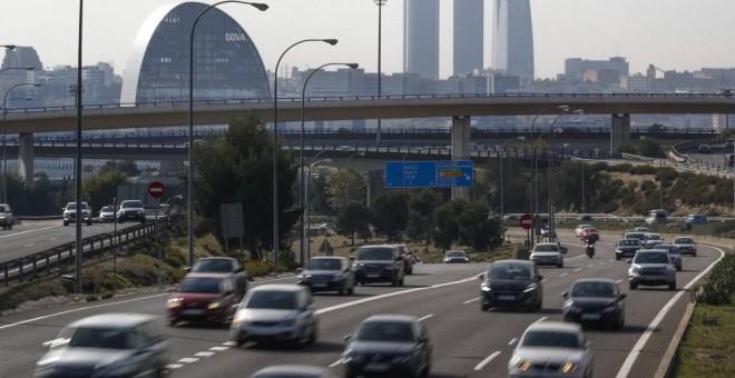 Imagen de archivo de una carretera de Madrid. EFE