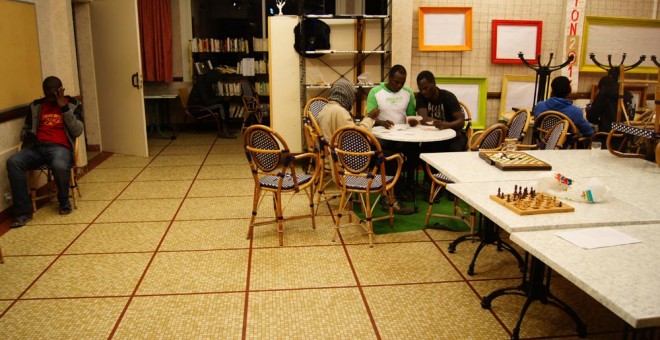 Comedor para los refugiados en Calais.