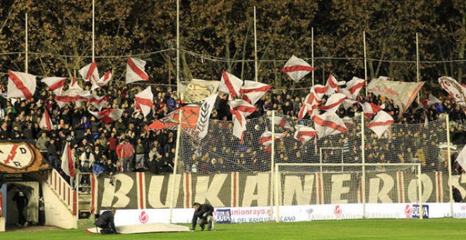 Imagen de archivo de los hinchas del Rayo Vallecano /EFE