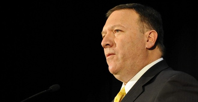 Fotografía de febrero de 2011 del congresista Mike Pompeo durante una rueda de prensa en Wichita, Kansas, Estados Unidos. EFE/Larry W. Smith