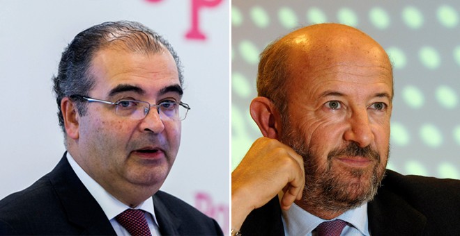 El hasta ahora presidente del Banco Popular, Ángel Ron (i), y su sustituto Emilio Saracho. REUTERS