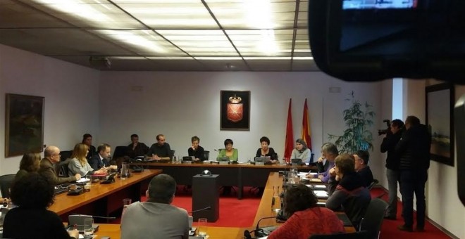 Familiares de los detenidos en Altsasu han estado este viernes en el Parlamento de Navarra.