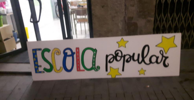 El cartell de l'Escola  Popular de Manresa. / ESCOLA POPULAR