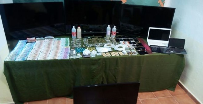 El dinero y la cocaína incautada por los agentes Villanueva de los Infantes, Ciudad Real.-EUROPA PRESS