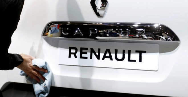 Las acciones de Renault en la Bolsa de París han caído un 2,43% en comparación con el cierre del día anterior. - REUTERS