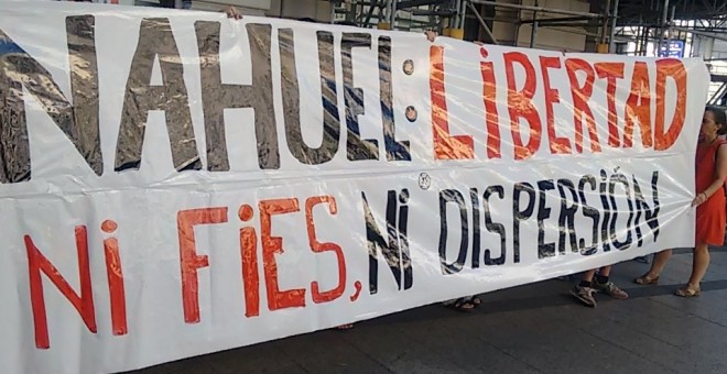Pancarta en apoyo de Nahuel, considerado por su colectivo un 'preso político'.- Twiiter: @JAS_saconia