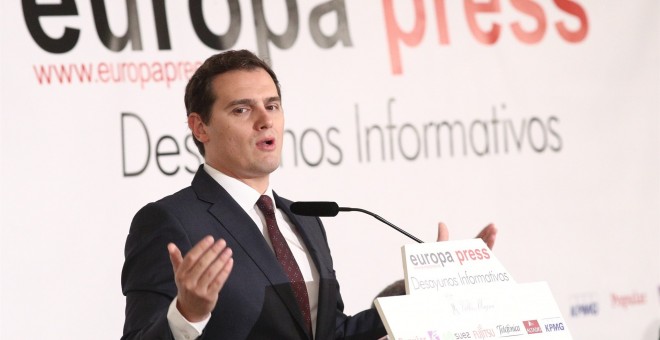 Albert Rivera, esta mañana, durante su intervención en el desayuno informativo organizado por Europa Press. EUROPA PRESS