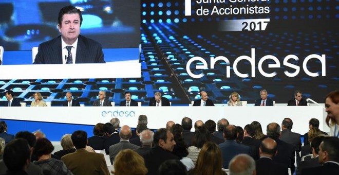 El presidente de Endesa, Borja Prado, durante la junta de accionistas de la compañía que se celebra en Madrid. EFE/FERNANDO VILLAR