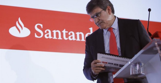 El consejero delegado del Banco Santander, José Antonio Álvarez, durante la presentación de los resultados de la entidad en el primer trimestre del 2017. El el Banco Santander ha anunciado hoy que entre enero y marzo de 2017 ganó 1.867 millones, lo que s