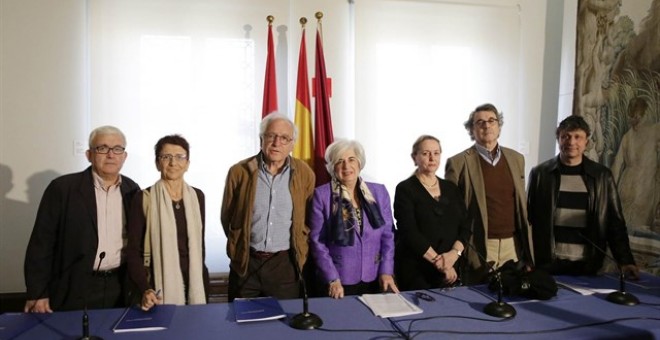 El Comisionado de la Memoria Histórica, presidido por Paca Sauquillo, en la presentación de su informe /EUROPA PRESS