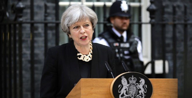 La primera ministra británica, Theresa May, en su comparecencia pública tras el doble atentado de Londres este sábado. REUTERS