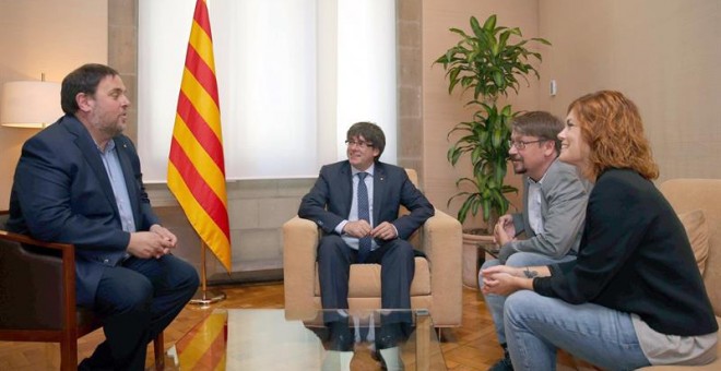 Oriol Junqueras, Carles Puigdemont, Xavier Domènech i Elisenda Alamany en reunió sobre el referèndum anunciat per la Generalitat
