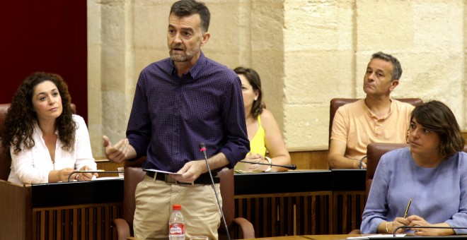 Antonio Maíllo, portavoz del Grupo parlamentario de Izquierda Unida, interviene en el Parlamento andaluz