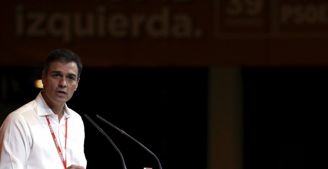 El secretario general del PSOE, Pedro Sánchez, durante la clausura del 39 Congreso Federal del partido. EFE/Sergio Barrenechea