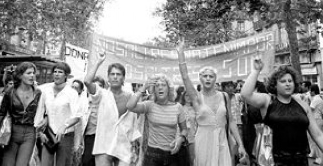 Manifestació convocada pel Front d'Alliberament Gai (FAGC) a Barcelona, el 1977
