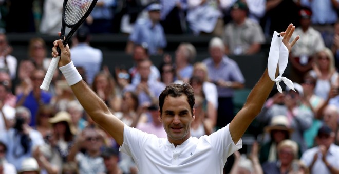 Roger Federer celebrando su octavo Wimbledon./EFE