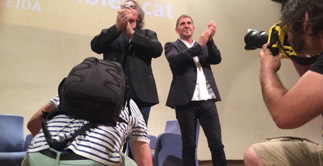 Joan Tardà i Arnaldo Otegi, en l'acte de dimecres al vespre a Lleida. FOTO: Mònica Mombiela