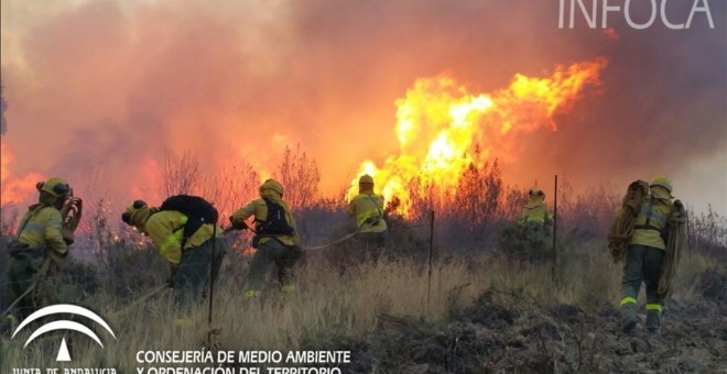 Incendio el Huelva.Europa Press/INFOCA