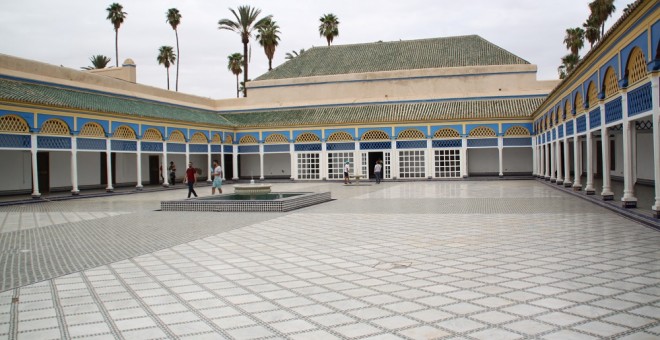 El Palacio de La Bahía, uno de los principales reclamos arquitectónicos de Marrakech, en hora de máxima afluencia de temporada alta.
