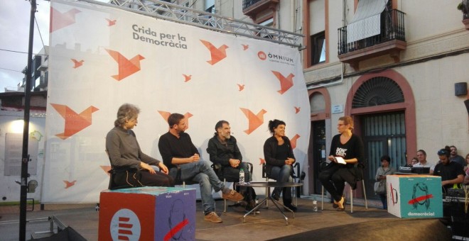 Teresa Forcades, Albano Dante Fachín, Jordi Cuixart i Anna Gabriel, en acte de la Crida per la Democràcia, al Poble Nou de Barcelona / Queralt Castillo