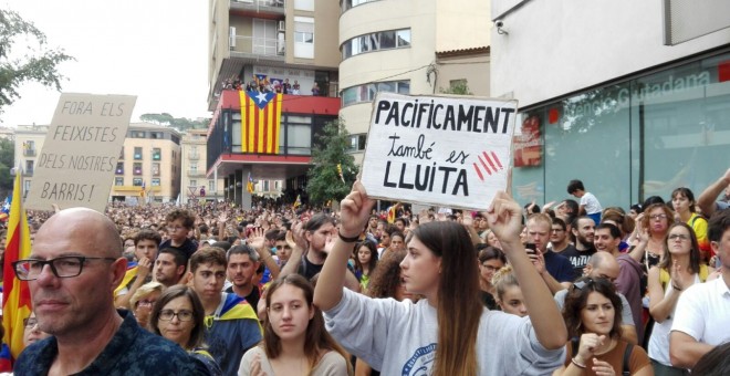 Manifestació de protesta contra la repressió policial a Girona