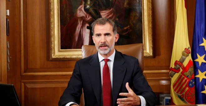 El rey Felipe VI dirige un mensaje a los españoles dos días después del referéndum del 1-O organizado por la Generalitat sobre la independencia de Catalunya. REUTERS/Casa de S.M. el Rey/Francisco Gomez