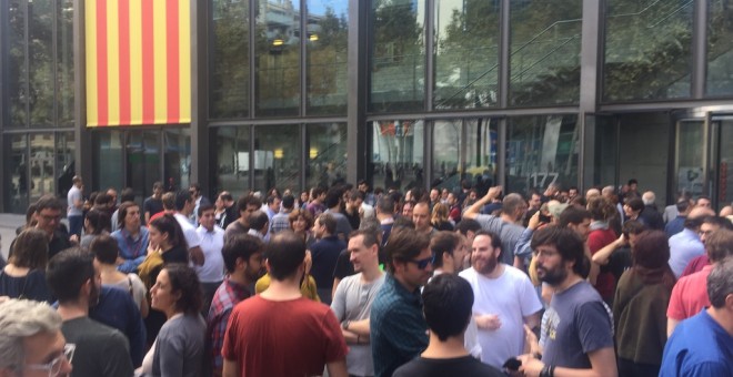 Concentració de treballadors i estudiants a Barcelona, en protesta per l'empresonament de Jordi Sànchez i Jordi Cuixart