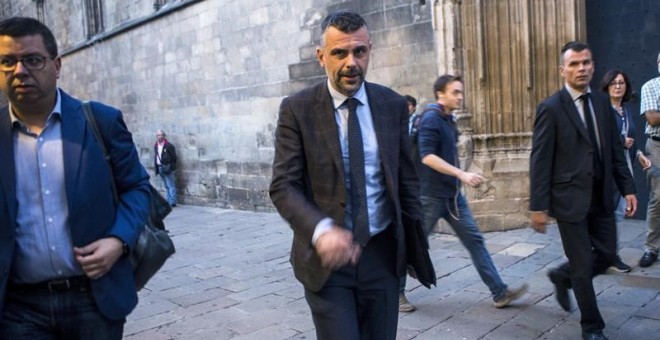 El conseller de Empresa i Coneixement, Santi Vila, acude a la reunión del govern de la Generalitat / EFE