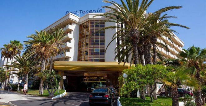 Entrada principal al hotel Best Tenerife, en el municipio de Arona