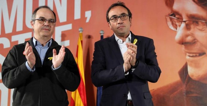 Los exconsellers y candidatos de JxSí Jordi Turull y Josep Rull durante la rueda de prensa que han ofrecido hoy en Barcelona después de salir de prisión ayer por la tarde./ EFE