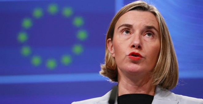 La jefa de la diplomacia europea, Federica Mogherini, ofrece una rueda de prensa en Bruselas.- EFE