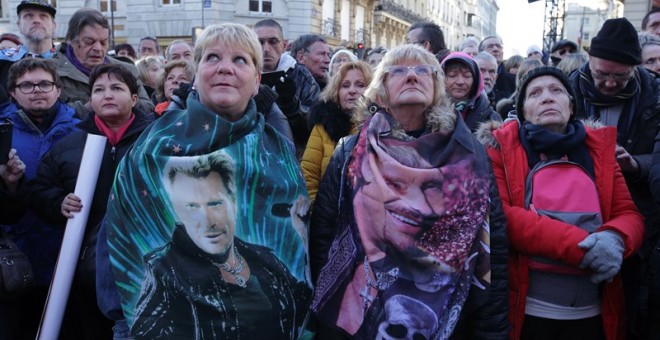 Más de un millón de personas despiden al cantante Johnny Hallyday en París. EP