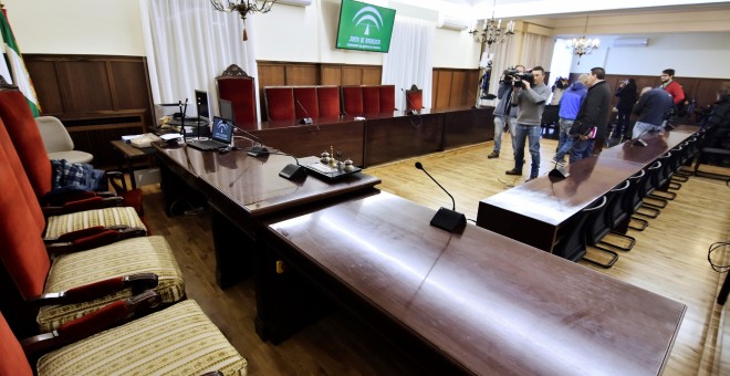 Vista de la sala de la Audiencia de Sevilla donde se juzga la macrocausa de los ERE. EFE/Raúl Caro