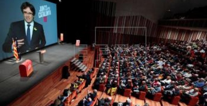 Intervenció de Carles Puigdemont a un acte electoral de Junts per Catalunya a Vic / EFE Susanna Sáez